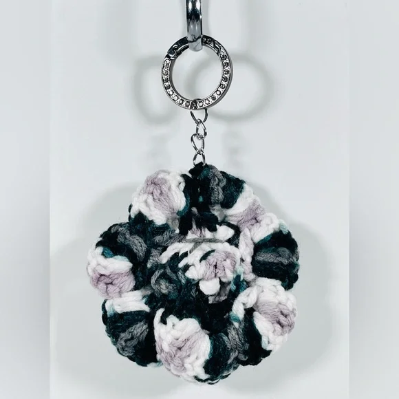 Marble Crochet Flower Bag Charm - Picture 3 of 5